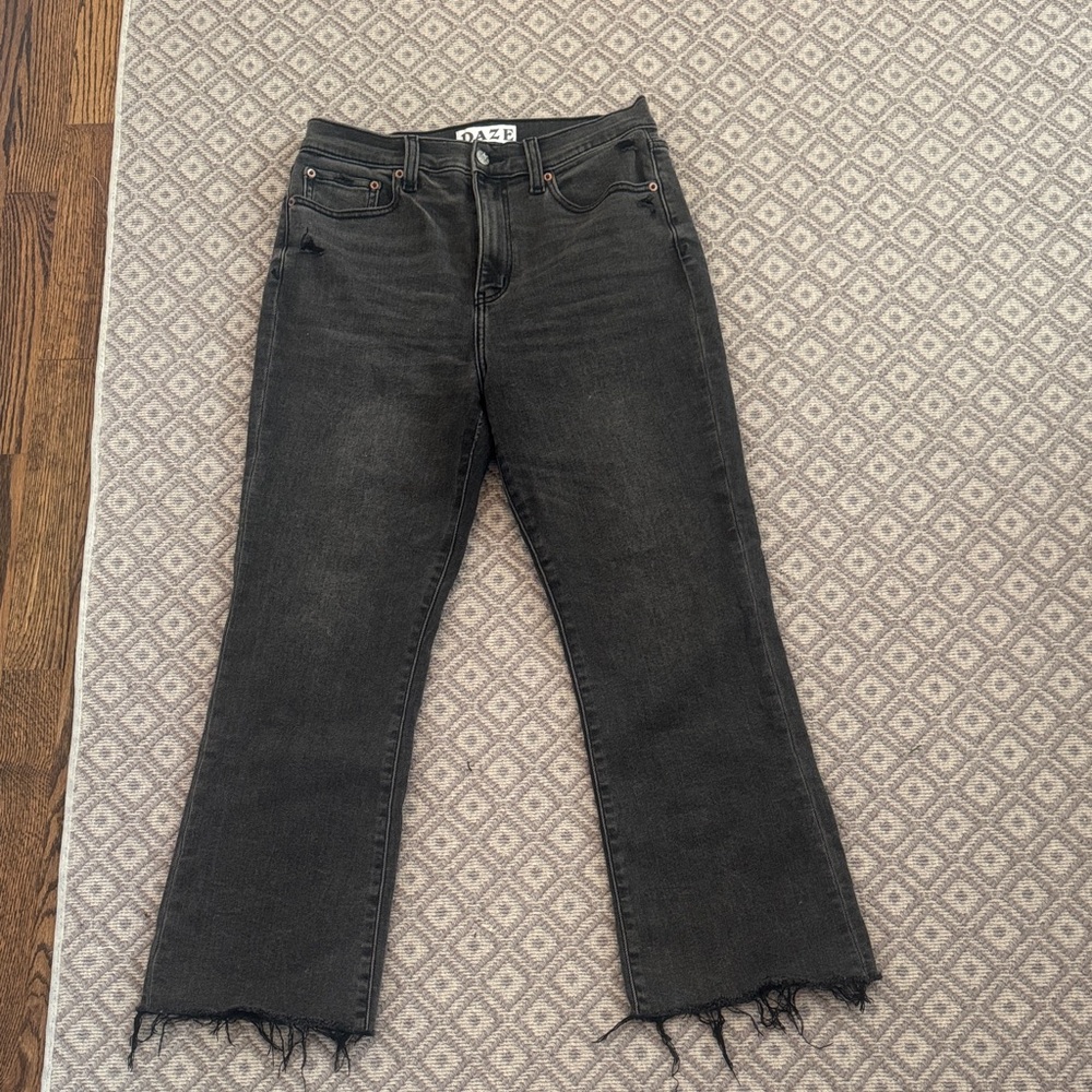 Daze Denim Shy Girl High Rise Crop Flare Size 29